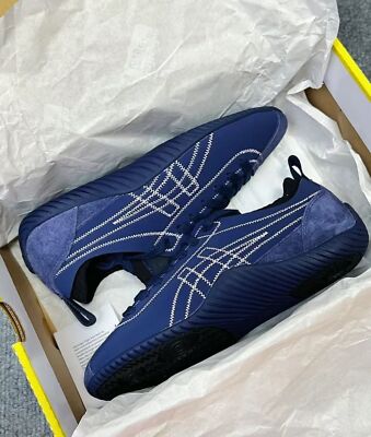 Check Description Onitsuka Tiger ONITSUKA TIGER Kura Blue and Blue color scheme