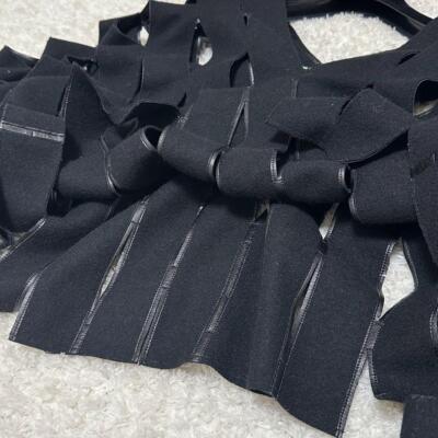 [Good condition] Junya Watanabe Comme des Garçons Cutout top, 3D, M, black