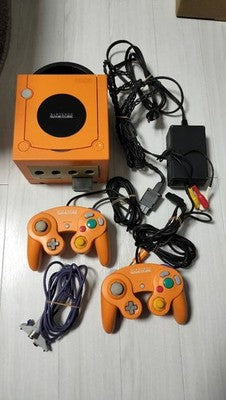 Nintendo GameCube Spice Orange DOL-001 2 Controllers Console Set NTSC-J