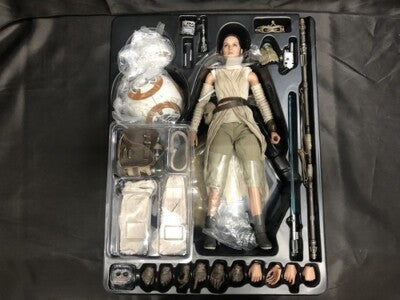 Hot Toys1/6scale Figure Movie Masterpiece Star Wars / The Force Awakens Rey BB-8