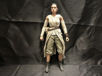 Hot Toys1/6scale Figure Movie Masterpiece Star Wars / The Force Awakens Rey BB-8
