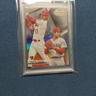 2018 Shohei Ohtani TOPPS GOLD LABEL PSA10 RC Angels #17 Dual-wielding design
