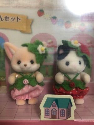 Sylvanian Families Gather! Baby Set Strawberry Calico Critters Epoch doll rabit