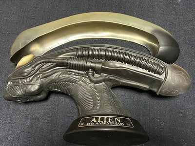 USED Alien big Head 25th Anniversary Collection W53 x H33 x D21cm