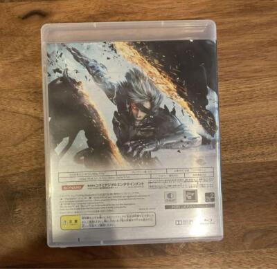 PS3 Metal Gear Rising Revengeance Premium Package Limited Edition Figure Book CD