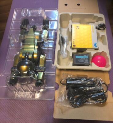 SONY AIBO ERS-210 robot Dog autonomous entertainment  Special Edition gold