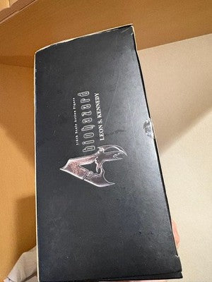 Hot Toys VGM01 Resident Evil 4 1/6 Scale Figure Leon special gift acs