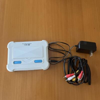 Famicom hardware: Home Game Computer TYPE-W (compatible with FC game cartridges)