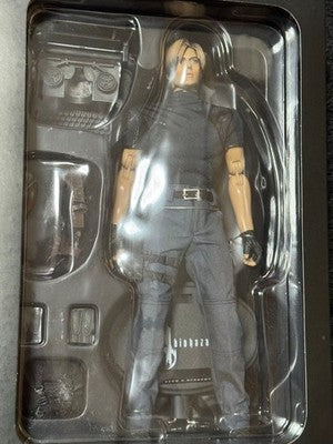 HOTTOYS MASTERPIECE Resident Evil 4 Leon S. Kennedy Hot Toys Figure