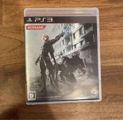 PS3 Metal Gear Rising Revengeance Premium Package Limited Edition Figure Book CD