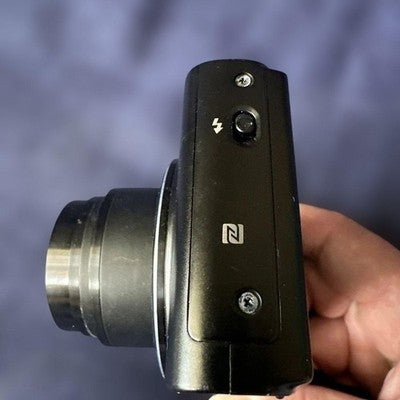 N MINT Canon Powershot SX610 HS Compact Digital Camera 18X 20.2MP Japan