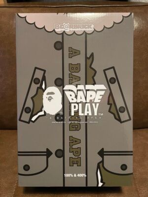 A BATHING APE MEDICOM TOY BE@RBRICK BAPE(R) ALPHA CAMO SHARK 100% 400% set
