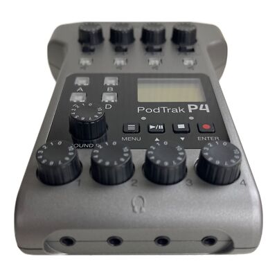 Beautiful Used Zoom PodTrak P4 Portable Multitrack Podcast Handy Recorder