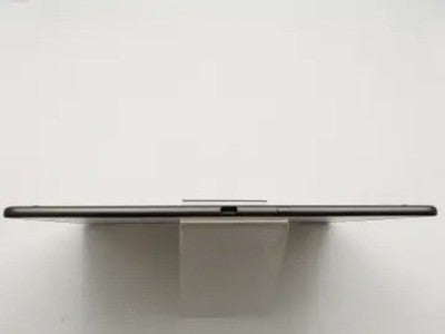 near mint Amazon Kindle Scribe (2024) 64GB Tungsten Premium Pen