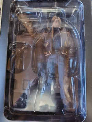 Hot Toys VGM01 Resident Evil 4 1/6 Scale Figure Leon special gift