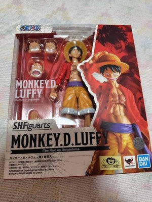 S.H.Figuarts Monkey D. Luffy Onigashima Raid Ver One Piece Figure Bandai Japan
