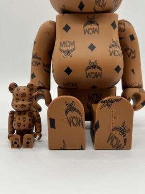 Medicom Toy MCM Bearbrick 400% & 100% Collaboration Figure