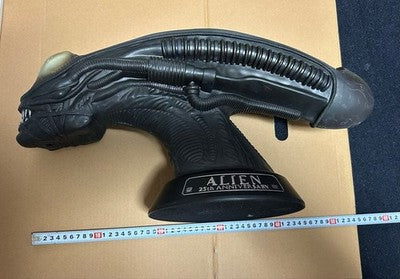USED Alien big Head 25th Anniversary Collection W53 x H33 x D21cm