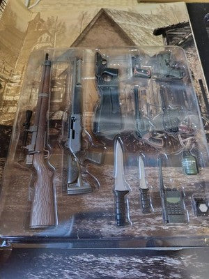 Hot Toys VGM01 Resident Evil 4 1/6 Scale Figure Leon special gift