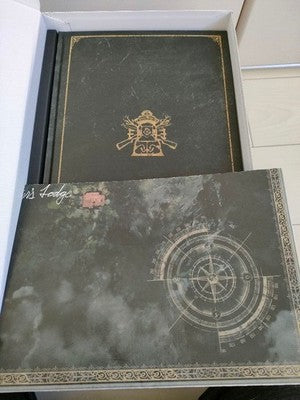 CAPCOM Resident Evil RE:4 Collector’s Edition  Leon Figure Limited BOX_2