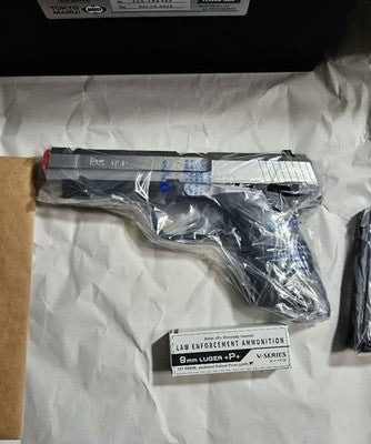 Box damaged Tokyo Marui SG-09R Limited Resident Evil RE:4 Gas Gun Leon S Kennedy
