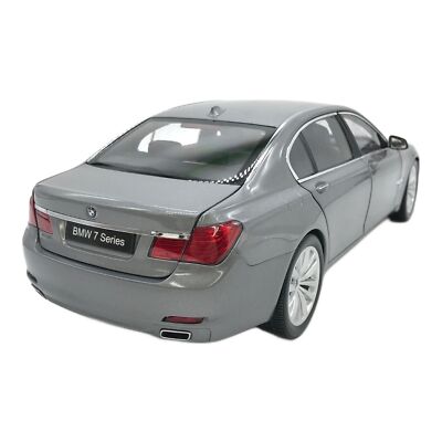 BMW 750Li F02 7 series KYOSHO ORIGINAL DIE CAST Model Car 1/18 miniature figure