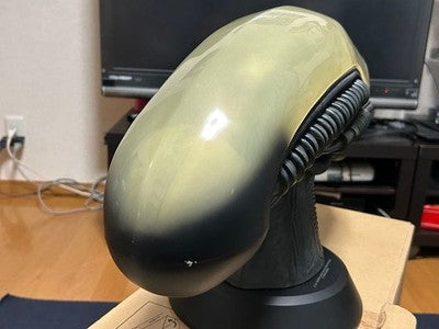 USED Alien big Head 25th Anniversary Collection W53 x H33 x D21cm