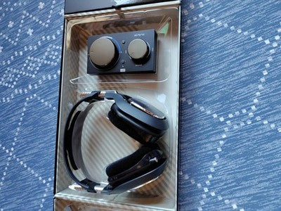 ASTRO Gaming A40 Headset + MixAmp Pro TR A40TR-MAP-002r PS4 PC 3.5mm USB Mic