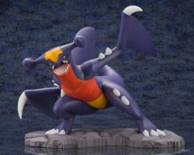 Kotobukiya Pokemon Series Cynthia with Garchomp Shirona Figure ARTFX J gift JP