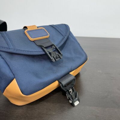 tumi ALPHA BRAVO 232716 "Compass" Crossbody Cyan Blue outlet