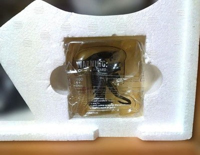 Head DVD Case Figure Alien Quadrilogy 25th Anniversary Collection