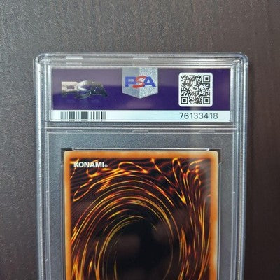 2002 Yu-Gi-Oh TRI-HORNED DRAGON Asian 1st Edition LOB-000 PSA9