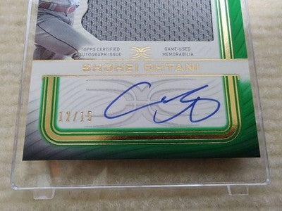 TOPPS definitive 2023 Shohei Ohtani Autograph card Auto Game Used Patch Green