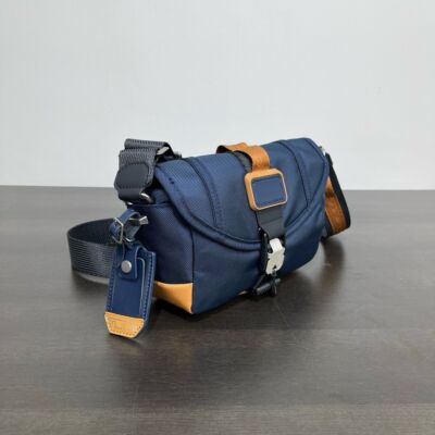 tumi ALPHA BRAVO 232716 "Compass" Crossbody Cyan Blue outlet
