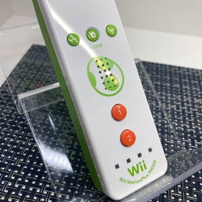 Nintendo Wii Remote Plus Yoshi Edition Controller Green White with Jacket