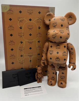 Medicom Toy MCM Bearbrick 400% & 100% Collaboration Figure