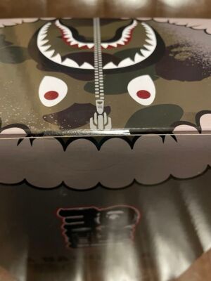 A BATHING APE MEDICOM TOY BE@RBRICK BAPE(R) ALPHA CAMO SHARK 100% 400% set