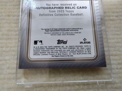 TOPPS definitive 2023 Shohei Ohtani Autograph card Auto Game Used Patch Green