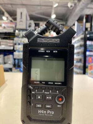 Beautiful Used ZOOM Handy Recorder All Black Edition H4nPro/BLACK
