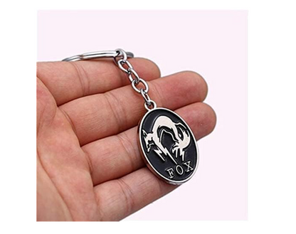 Metal Gear Solid 5 Keychain Metal Key Chain Game Souvenir Jewelry acs