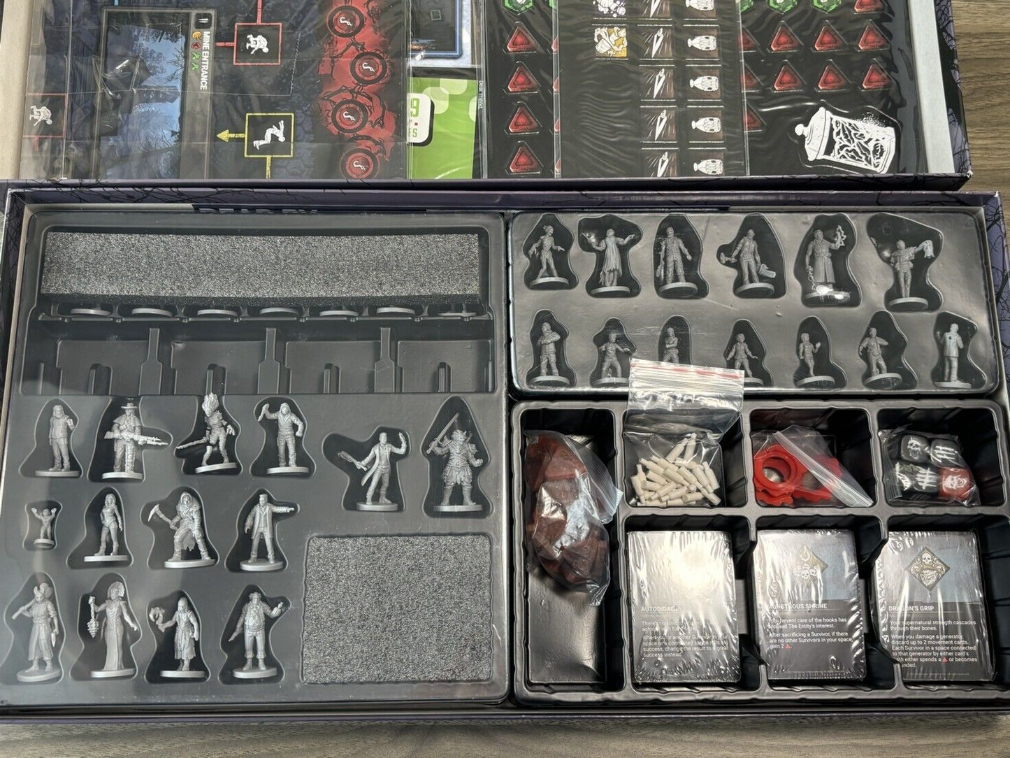 NEAR MINT English Dead by Daylight Board Game Horror DBD Collector's Edition
