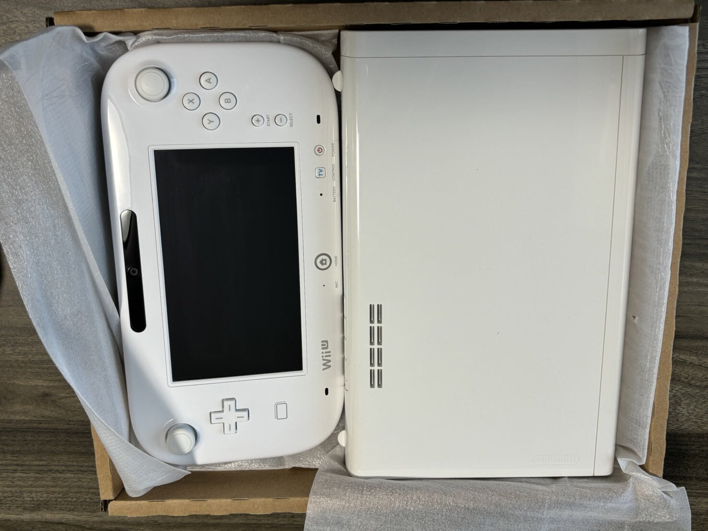 White Black Nintendo Wii U Premium Set shiro WUP-S-WAFC Region Code NTSC-J acs